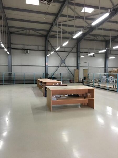 Berceni- Metalurgiei, showroom, birouri, depozitare 1532 mp
